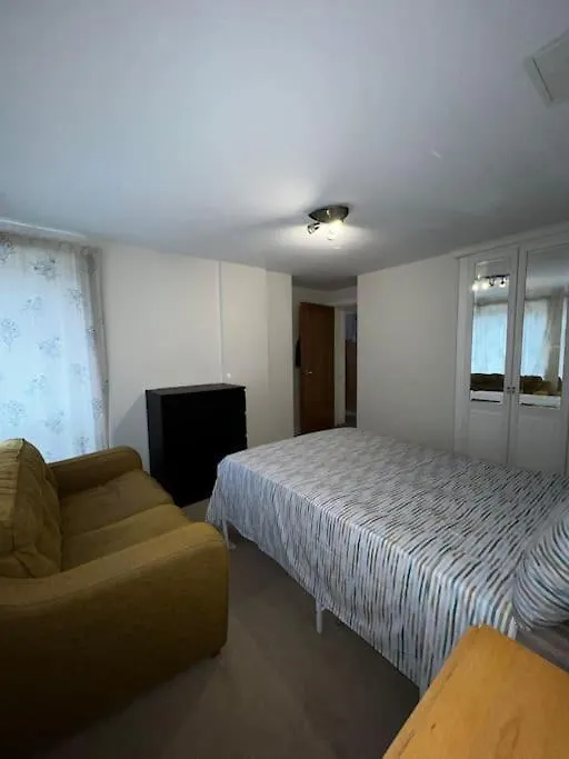 Stylish One Bedroom Flat Furnished London United Kingdom